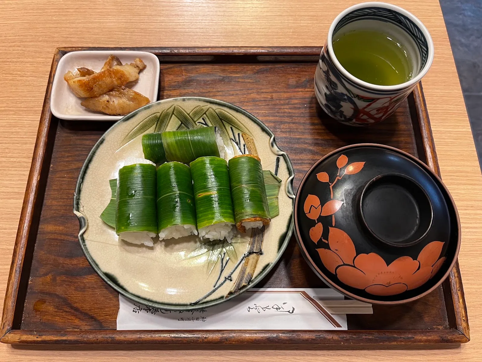 Sasamaki Kenuki Sushi · 11